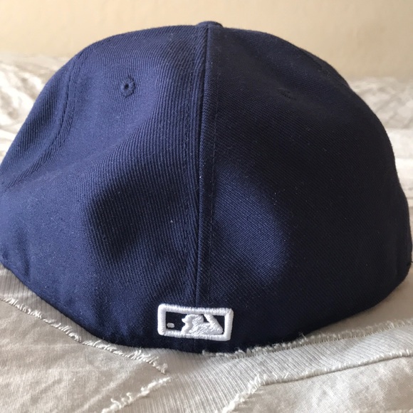 San Diego Padres hat - Picture 2 of 2